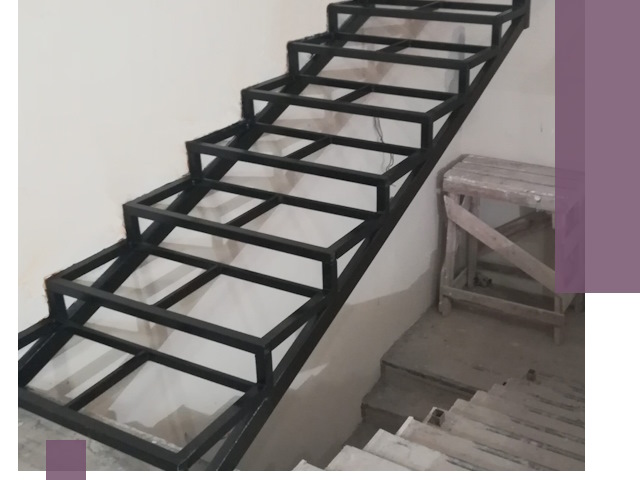 Демонтаж лестниц на металлокаркасе в Ельце: быстрый вывоз и разбор