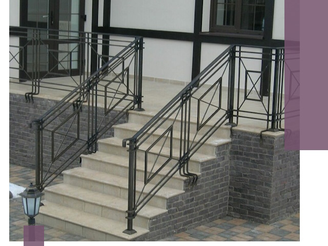 Перила для крыльца в Ельце — монтаж, изготовление и установка