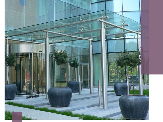 Навесы из стекла на заказ в Ельце — монтаж и установка